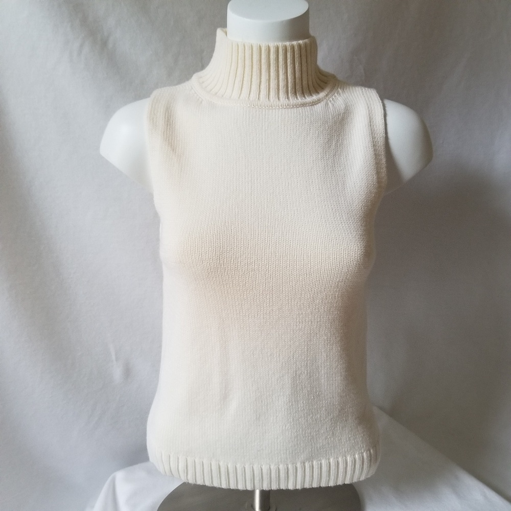 Theory Ivory Sleeveless Turtleneck Sweater Size M